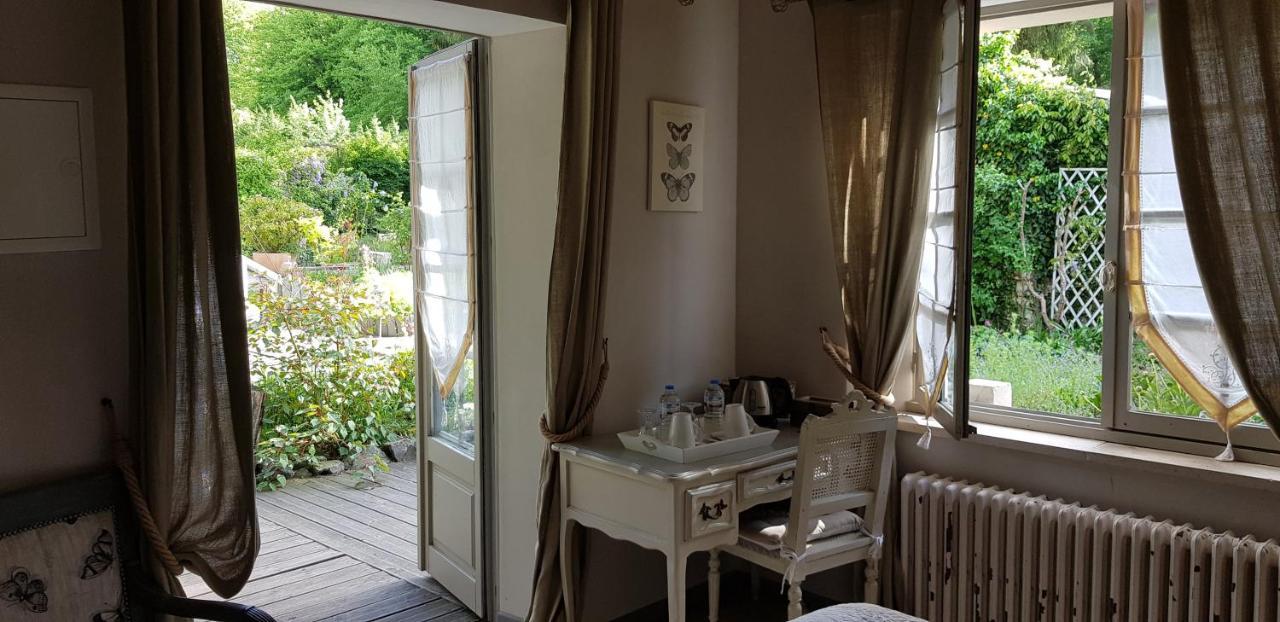 Le Jardin De Saint Jean Bed and Breakfast Eksteriør billede