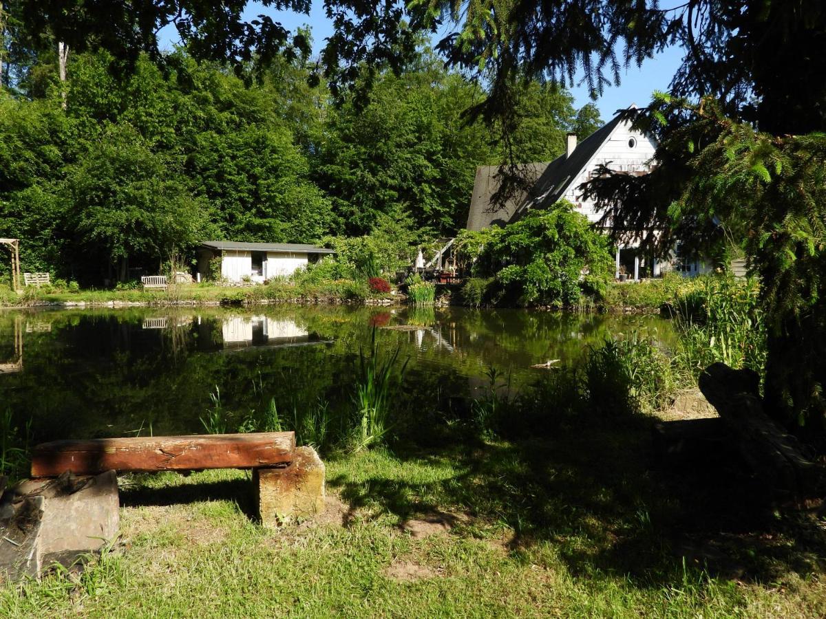 Le Jardin De Saint Jean Bed and Breakfast Eksteriør billede