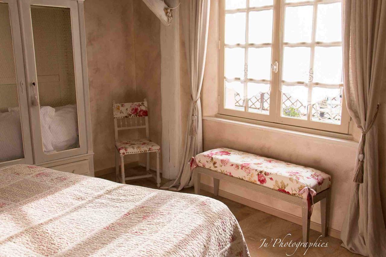 Le Jardin De Saint Jean Bed and Breakfast Eksteriør billede