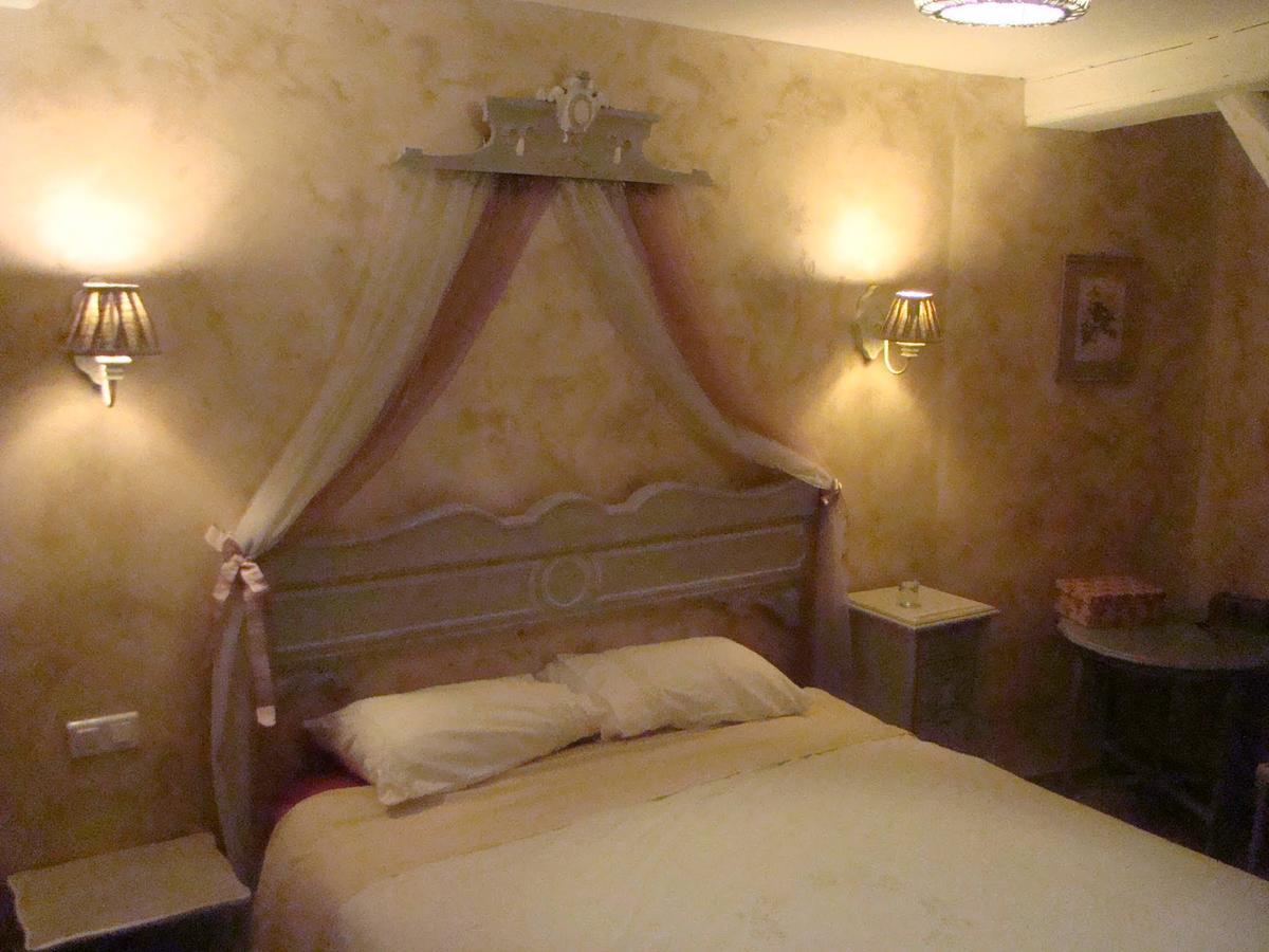 Le Jardin De Saint Jean Bed and Breakfast Eksteriør billede
