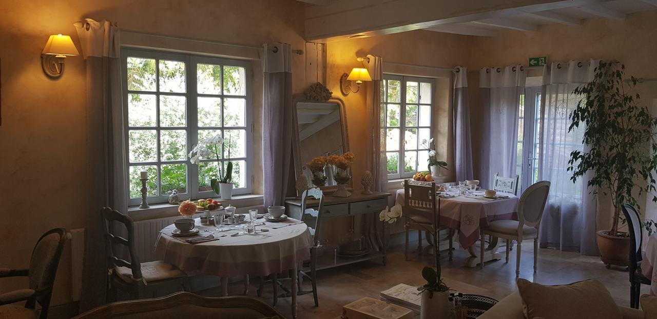 Le Jardin De Saint Jean Bed and Breakfast Eksteriør billede