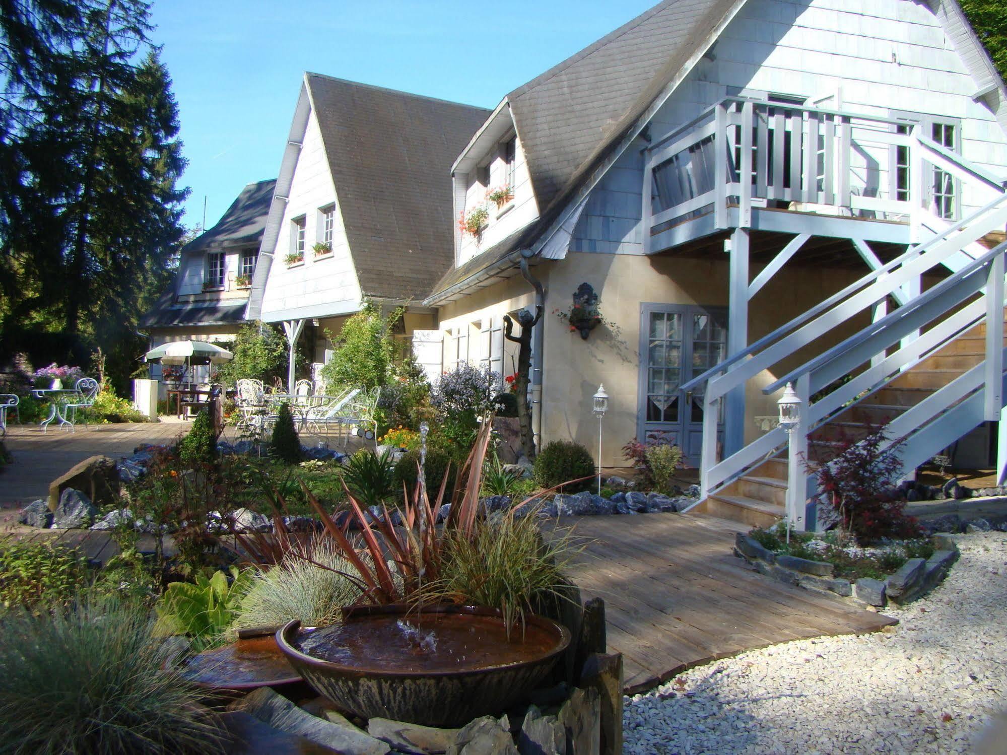Le Jardin De Saint Jean Bed and Breakfast Eksteriør billede